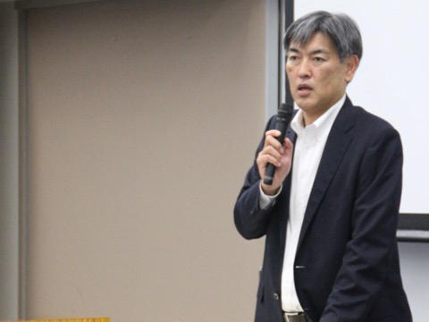 伊藤学部長のミニシンポの開会の辞