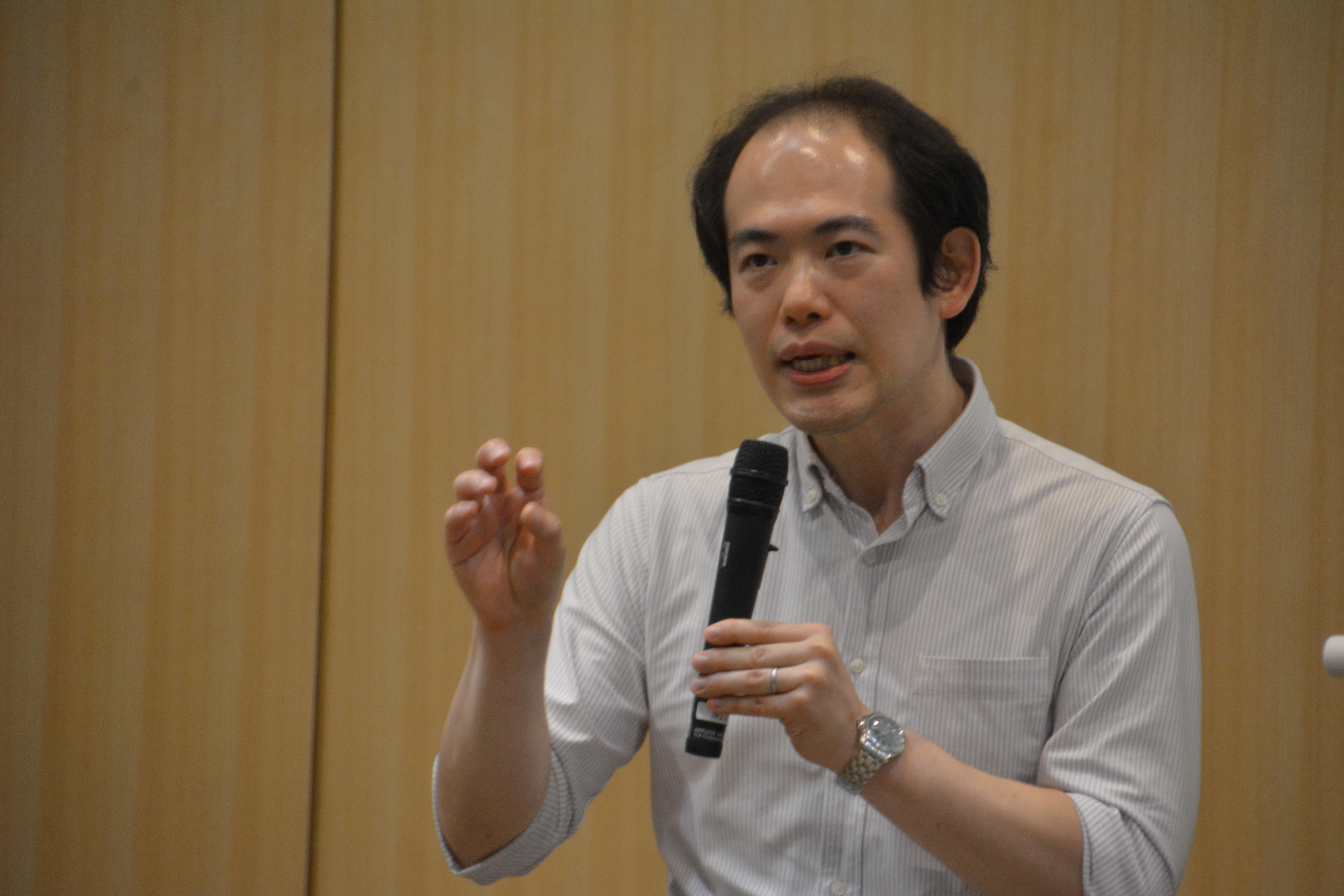 松谷　宏紀　教授（情報工学科）演題：AI、IoT 時代の基盤システム