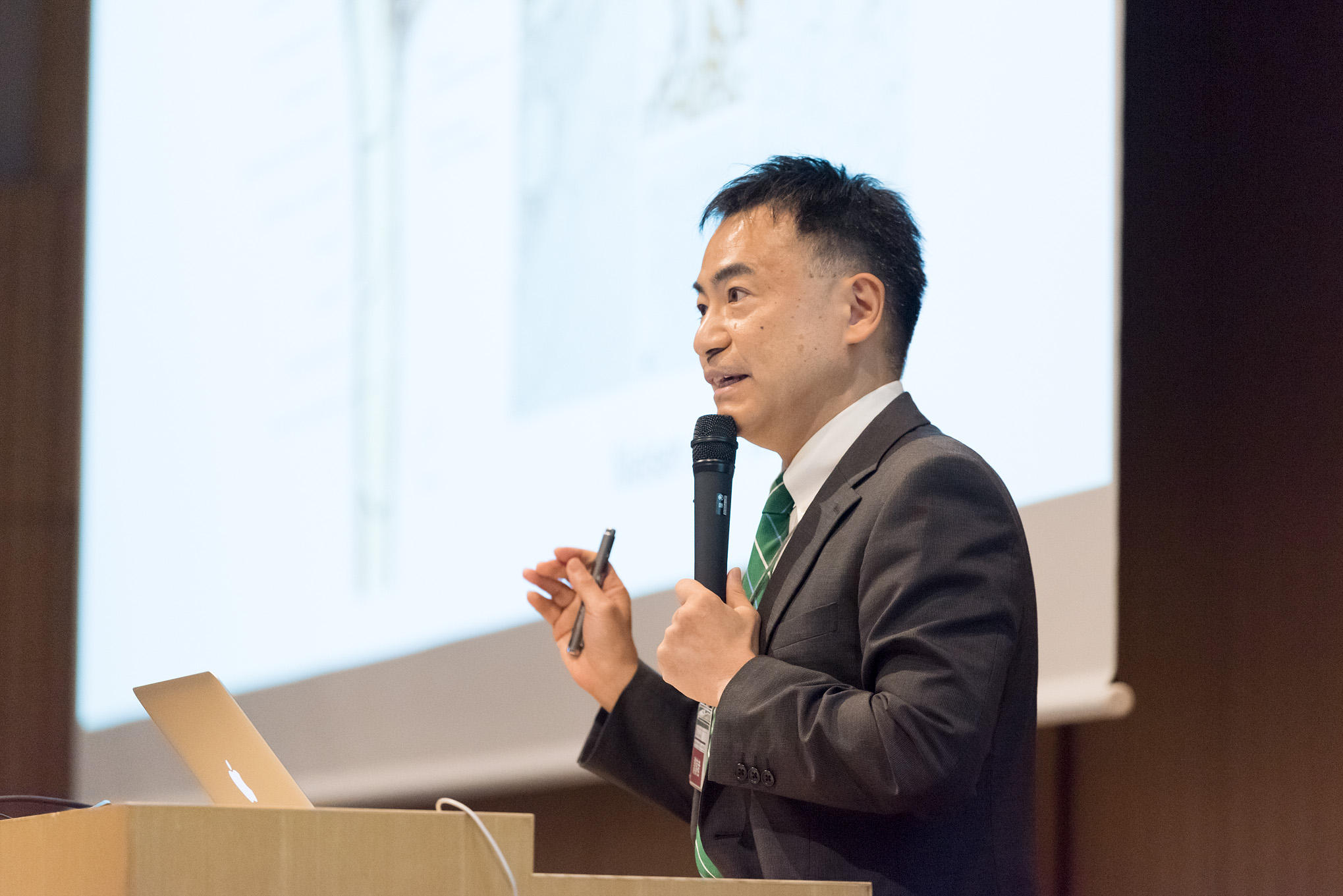 医学部薬理学教室・安井正人教授による特別講演『水分子の生物学・医学：医工連携による生命現象のより深い理解を目指して！』